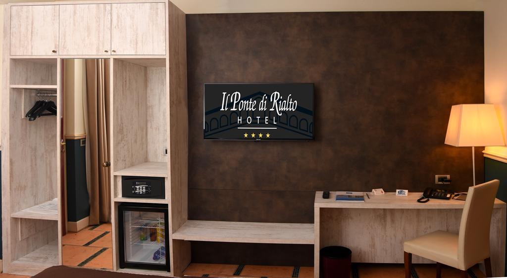 Hotel Ponte Di Rialto Крема Экстерьер фото