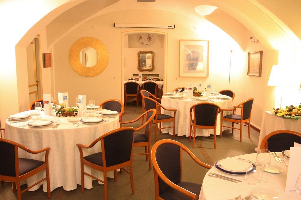 Hotel Ponte Di Rialto Крема Экстерьер фото