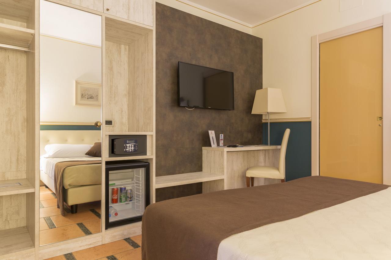 Hotel Ponte Di Rialto Крема Экстерьер фото